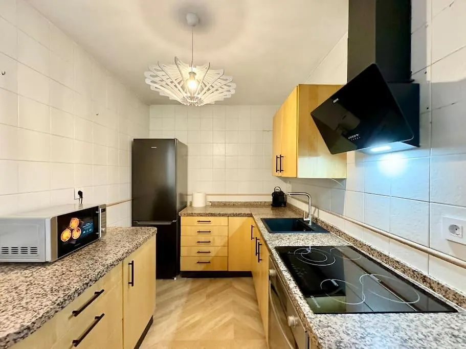 Apartment 3Bd City Center Charming Flat Balcony & Parking Malaga