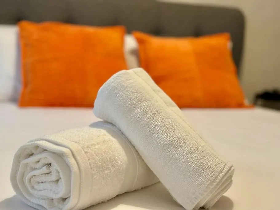 3Bd City Center Charming Flat Balcony & Parking Malaga Spain